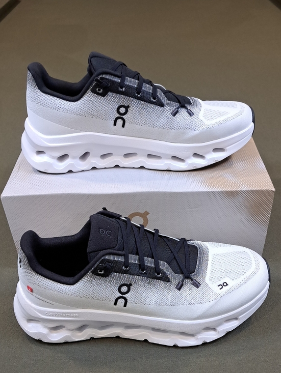 On Clouds Other - On Cloudtilt - Color: Black/Ivory - Size: Men 9
